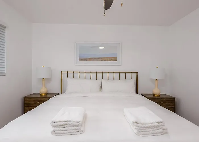 Holiday home Pool, Hot Tub, 5 Minutes To Old Town