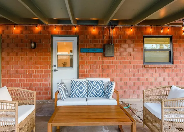Holiday home Pool, Hot Tub, 5 Minutes To Old Town